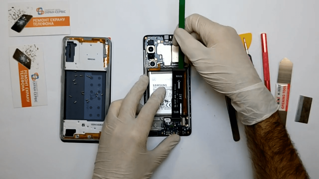 Замена батареи смартфонах серии Redmi Note